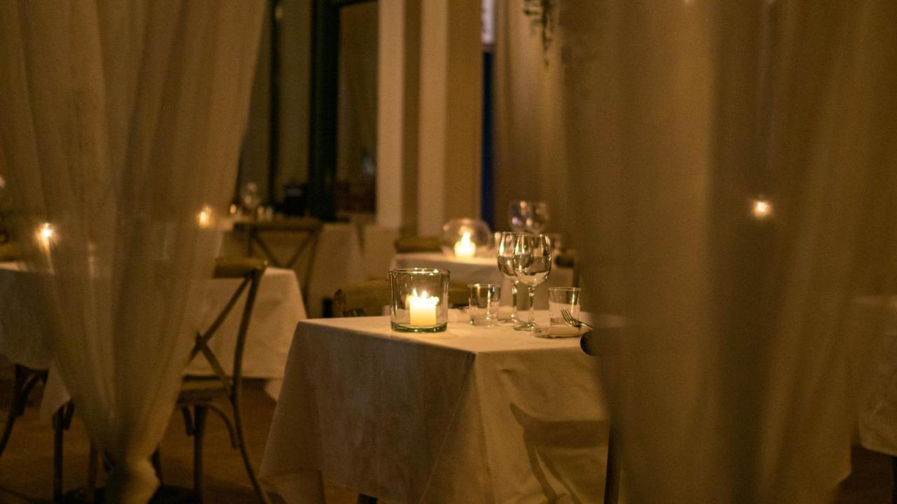 Amare Ristorante Locanda Certosa di Pavia Exterior photo