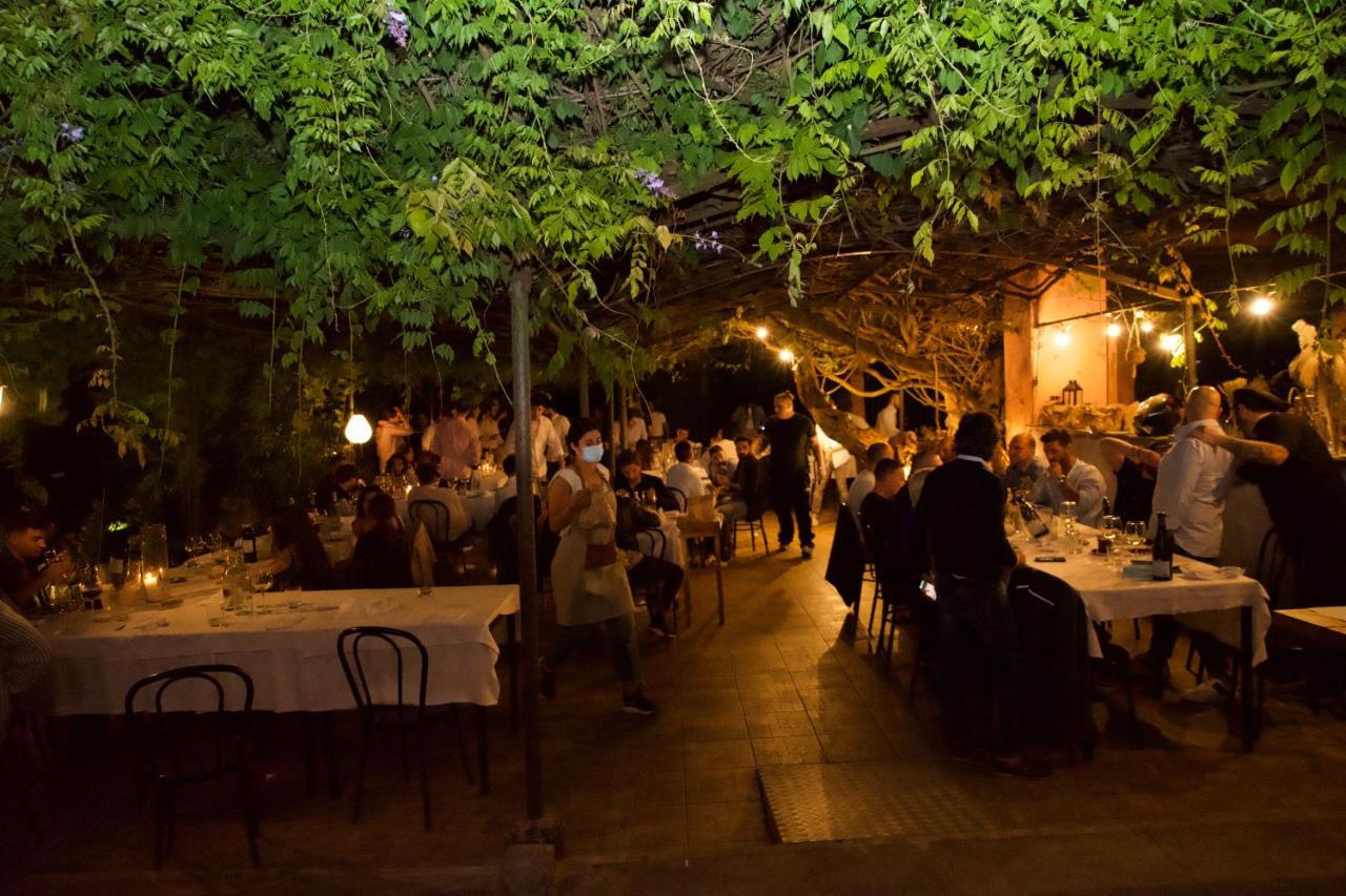 Amare Ristorante Locanda Certosa di Pavia Exterior photo